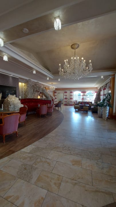 Lobby Hotel Bergknappenhof