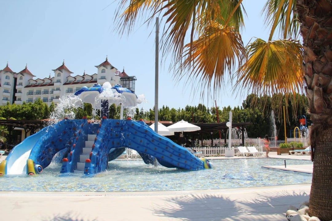 Kinderpool Side Mare Resort & Spa