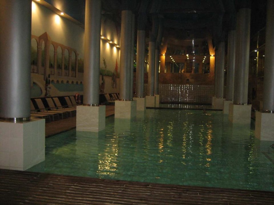 Pool innen  Grupotel Playa de Palma Suites & Spa