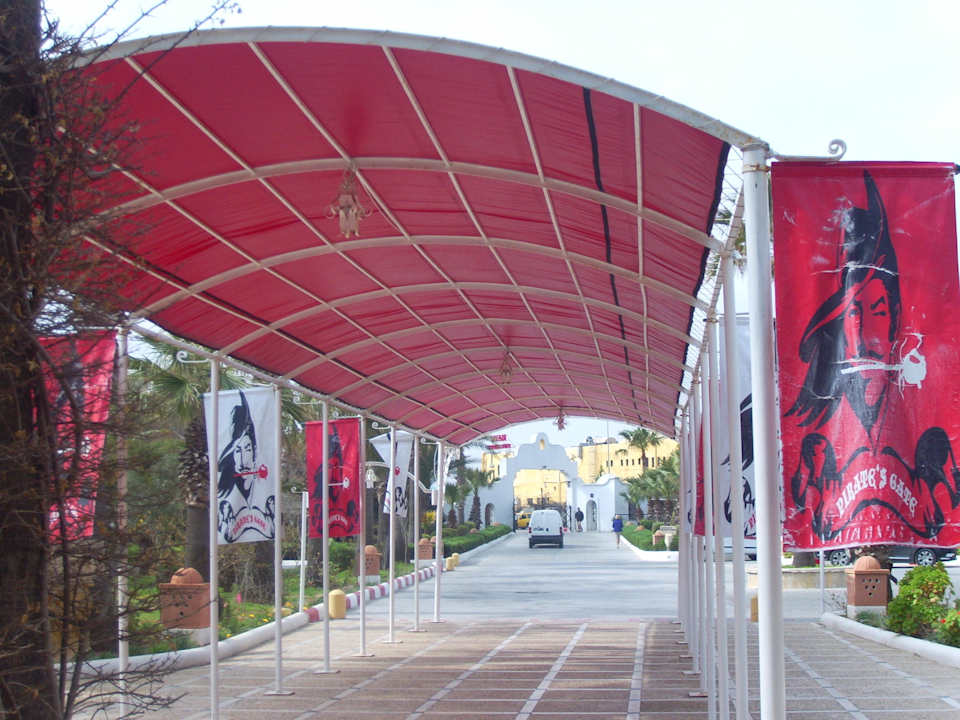 Eingang zum Hotel Alassio Hotel and Thalasso