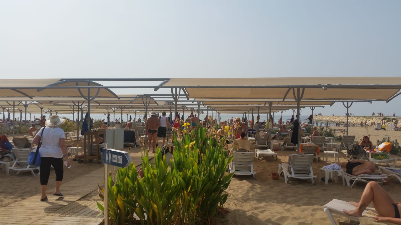 Strand Side Aquamarin Resort & Spa