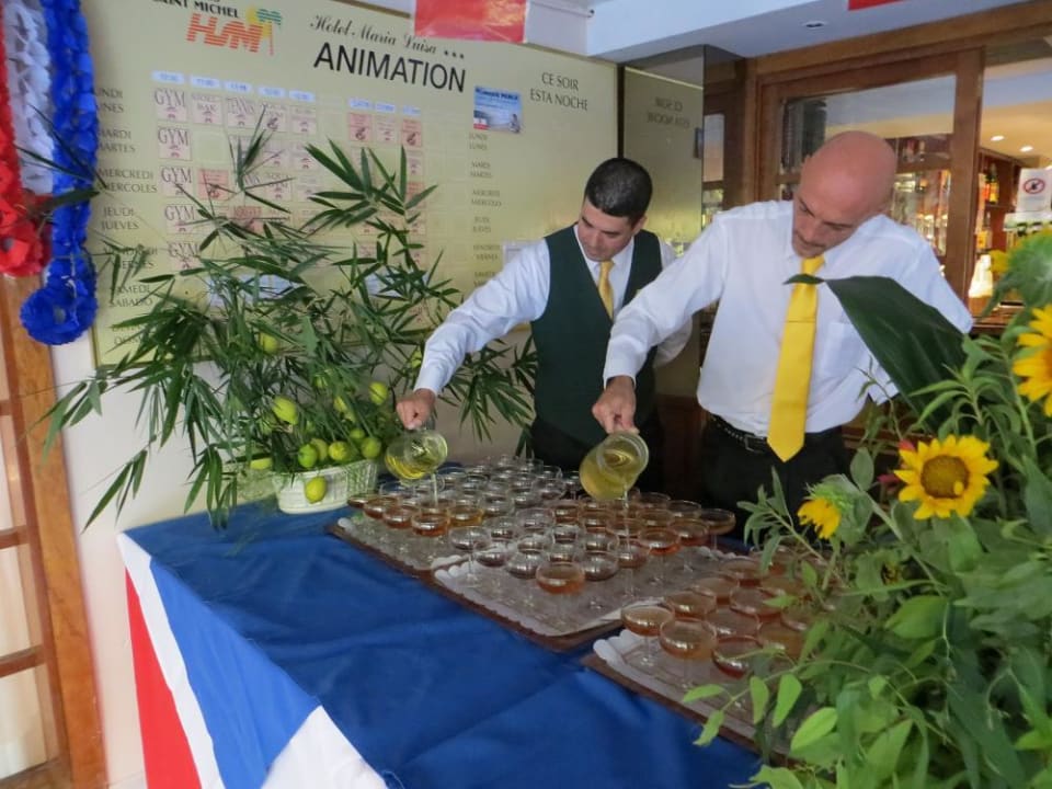 Our cocktail in honor of France / Francés cóctel   Tacande Portals