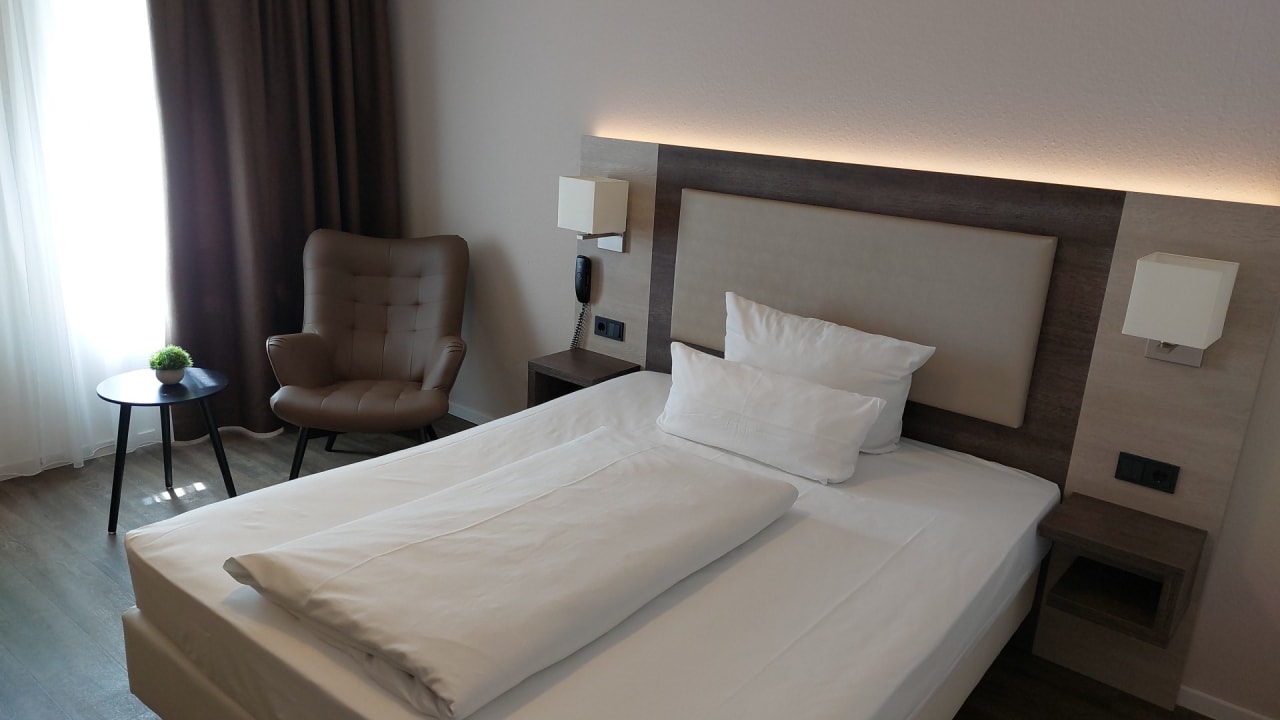 Zimmer Hotel Newton Ludwigshafen