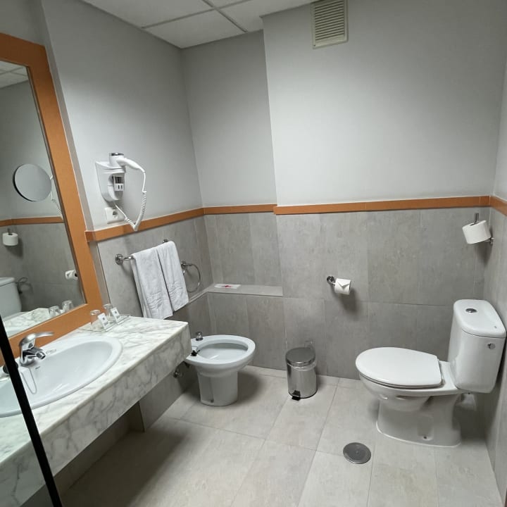 Zimmer allsun Hotel Lucana