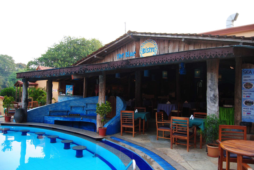 Restaurant und Poolbar 6:00h früh deswegen leer Hotel Resort Terra Paraiso