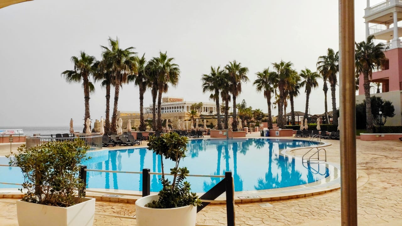 Pool The Westin Dragonara Resort