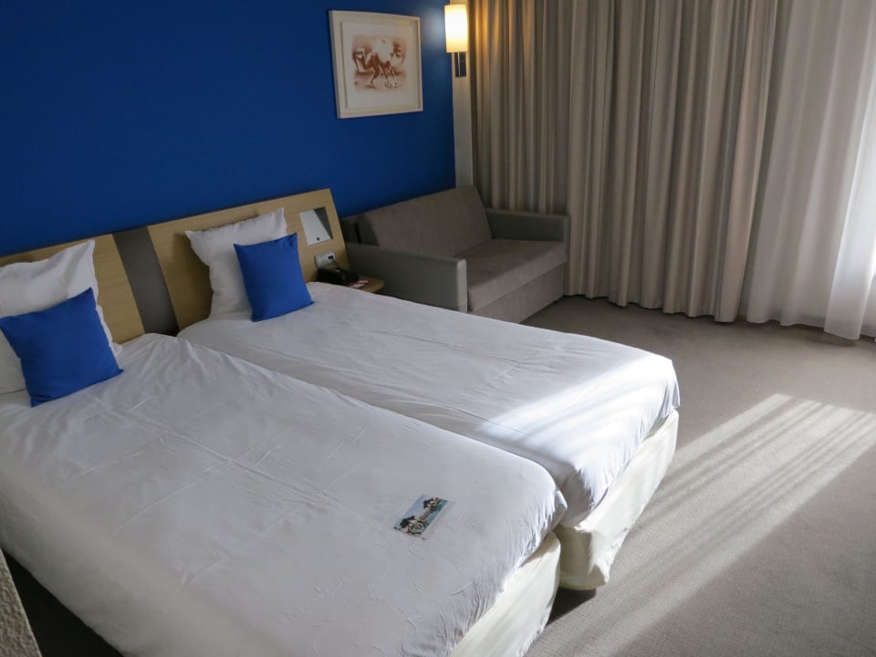 Standard Doppelzimmer #402 Novotel Lisboa