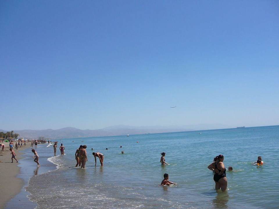 Plaża Hotel Parasol by Dorobe