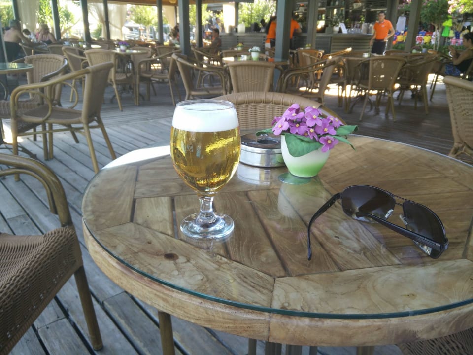 Biertje bij Teahouse Limak Lara Deluxe Hotel & Resort