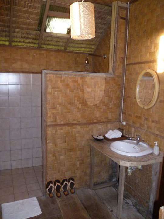 Bad Hotel Lisu Lodge