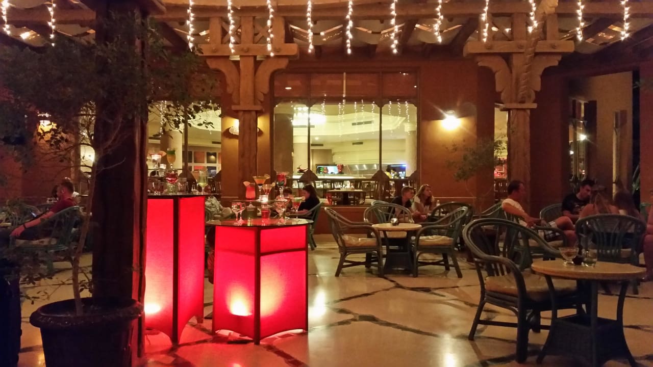 Lobbybar  Charmillion Gardens Aquapark