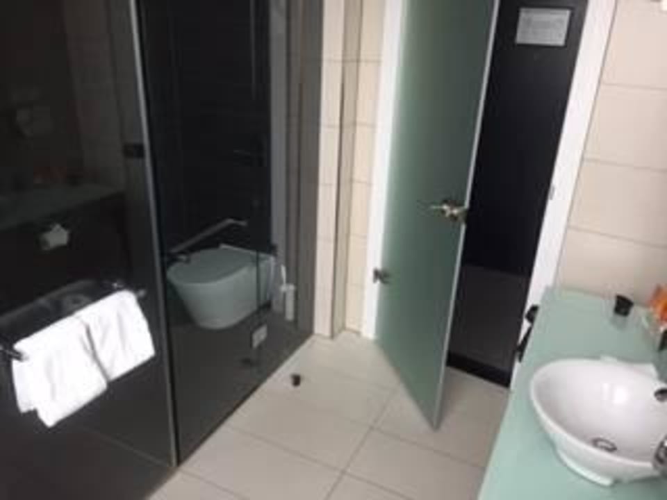 Badeimmer - Zimmer 708 Vienna House by Wyndham Andel's Berlin