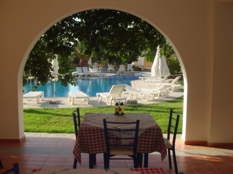 Blick aus dem Speisesaal Ekaterini Hotel