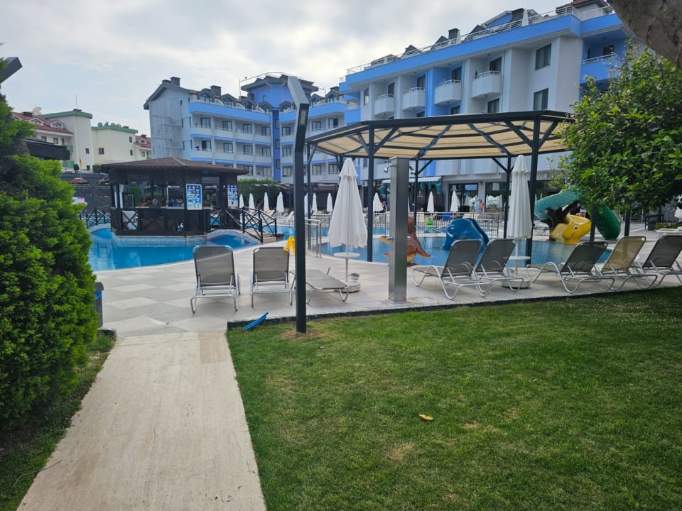 Pool Grand Seker Hotel