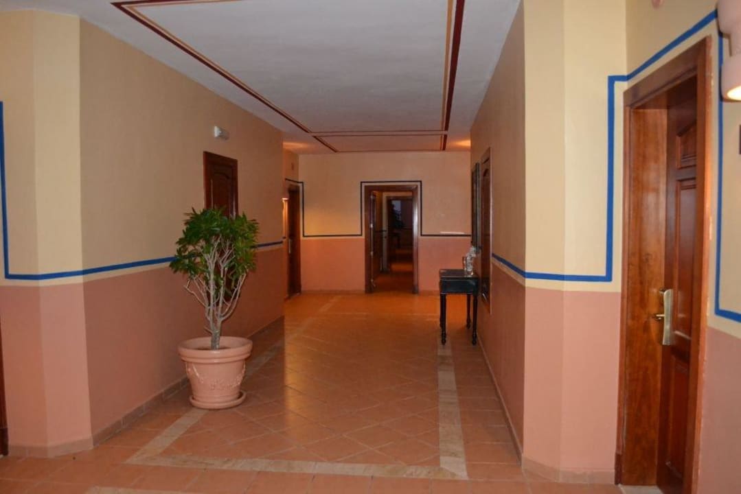 Korytarz Bahia Principe Luxury Ambar