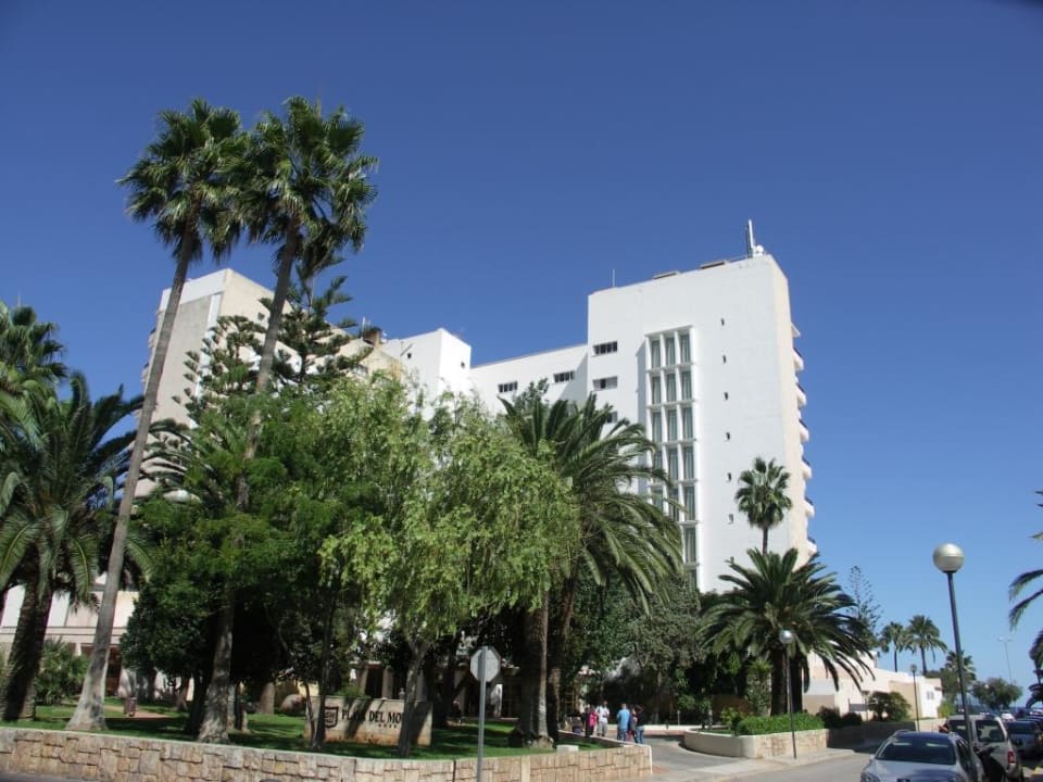 Eingang von der Einkausmeile aus gesehen CM Playa del Moro