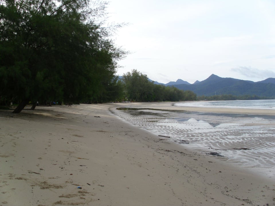 Strand nach links Koh Chang Paradise Resort & Spa
