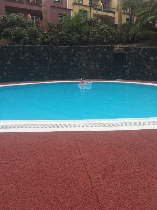 Pool Apartamentos Oasis San Antonio