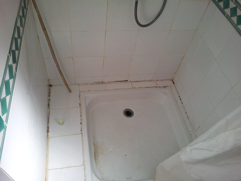 Dusche Zimmer 2 Zenon Hotel Djerba