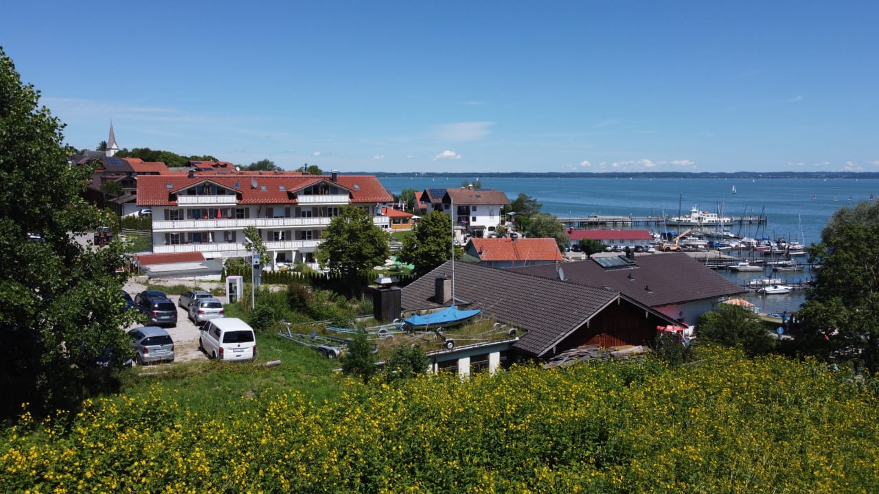 Außenansicht Ferienresidenz Chiemseestern