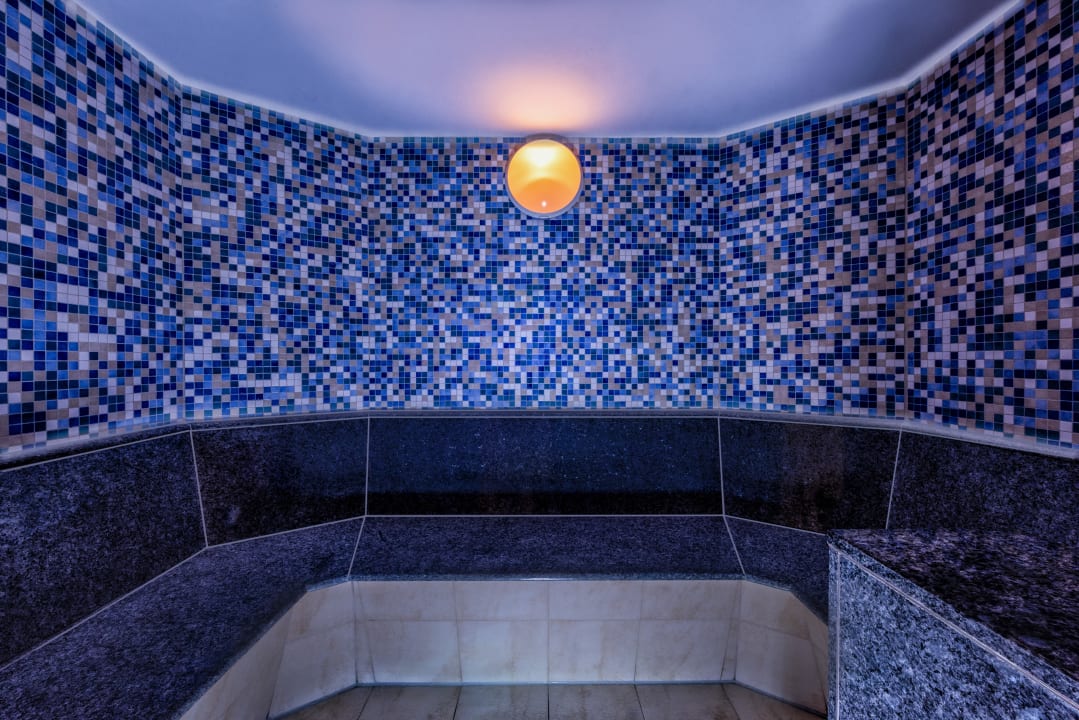 Pool JW Marriott Hotel Berlin