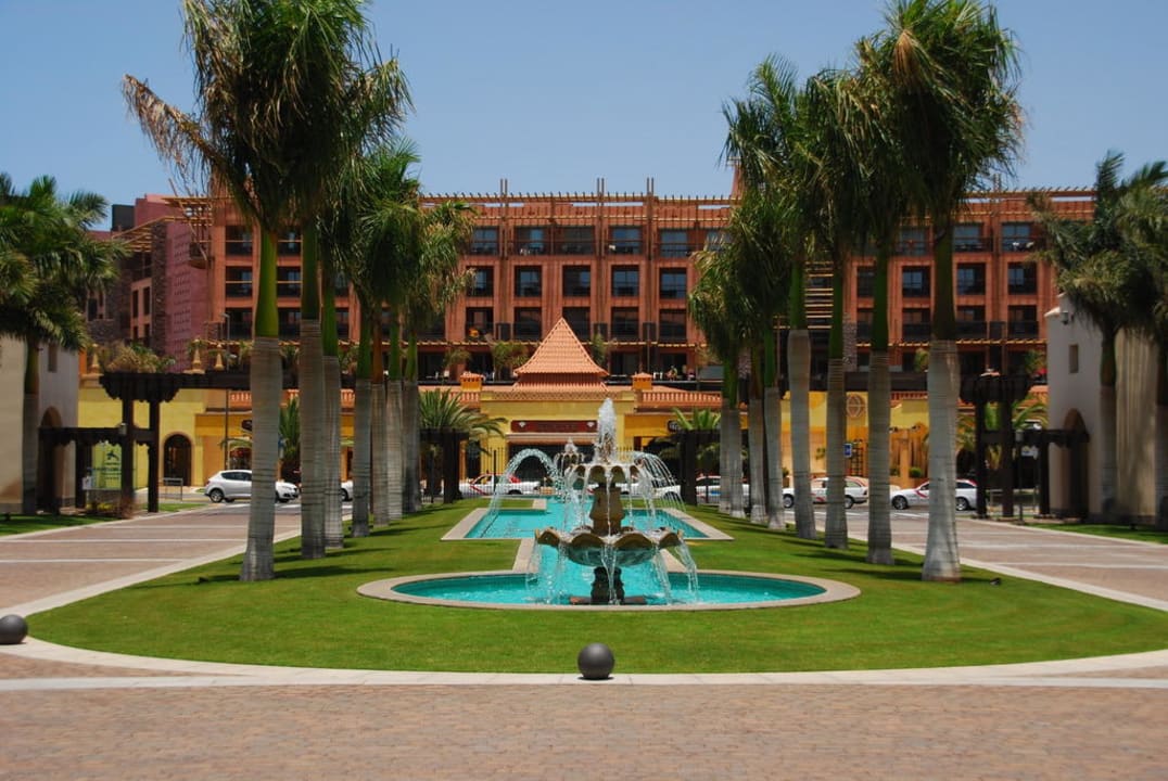Einfahrt zum Hotel  Lopesan Costa Meloneras, Resort & Spa
