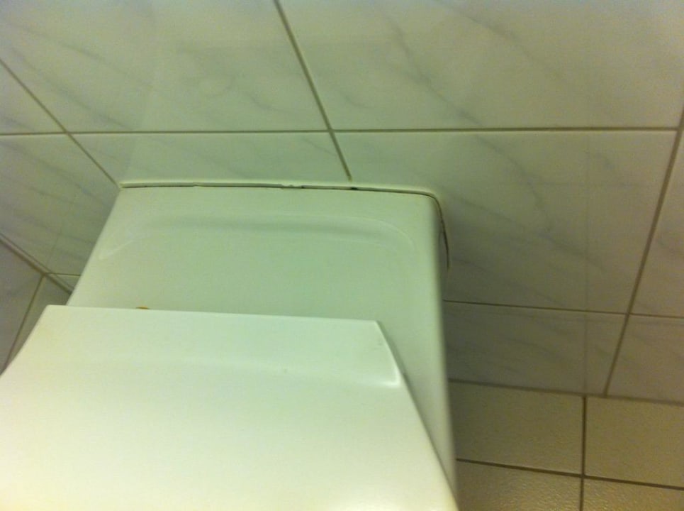 Toilette Hotel Vier Jahreszeiten