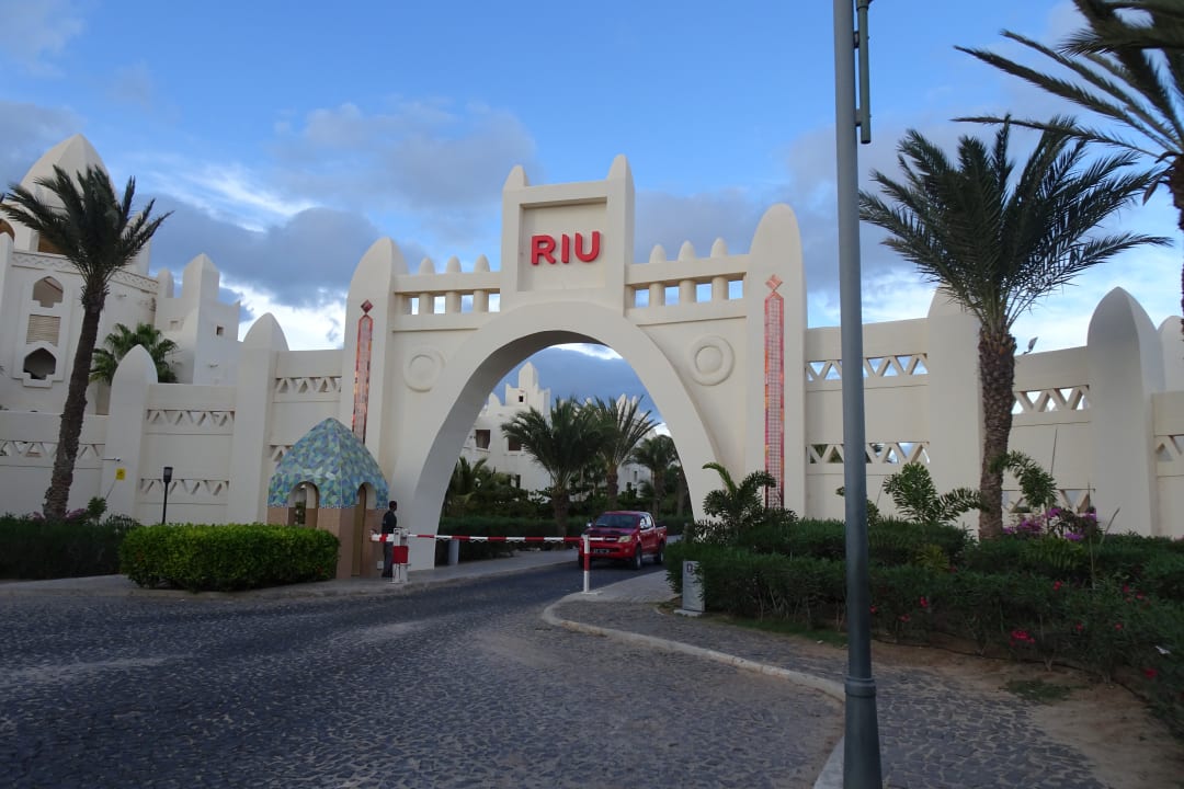 Außenansicht Hotel Riu Karamboa