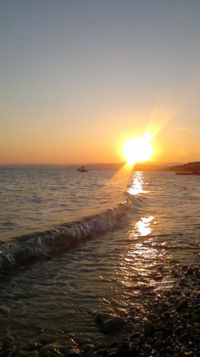 Sonnenunterngang Akrathos Beach Hotel