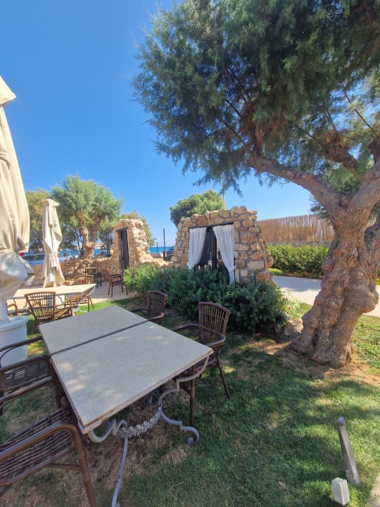 Gastro Anissa Beach & Village