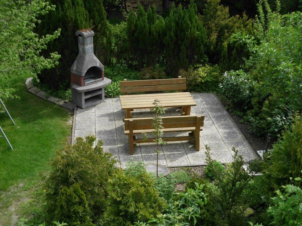 Uriger Grillplatz Ferienwohnungen Haus Hopfe