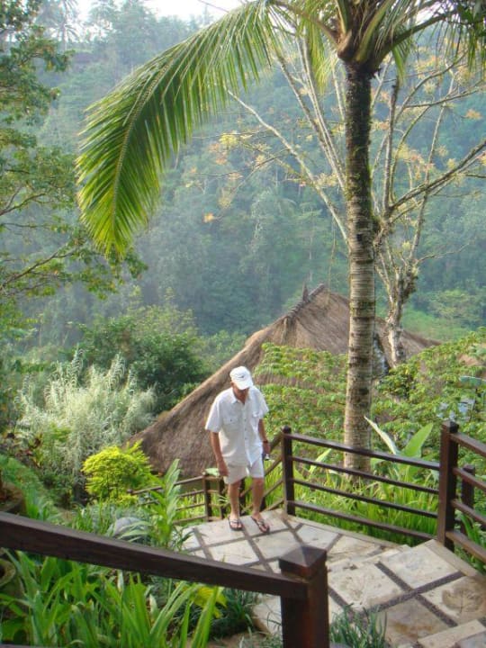 Resort der vielen Treppen Hanging Gardens of Bali