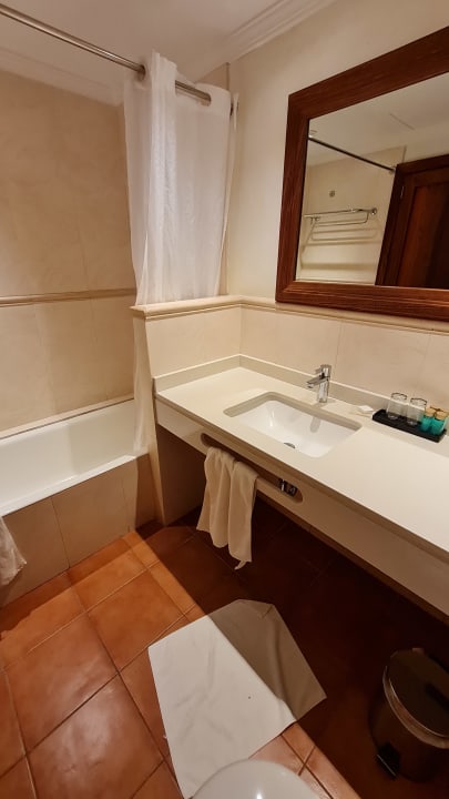 Zimmer Hotel Es Port