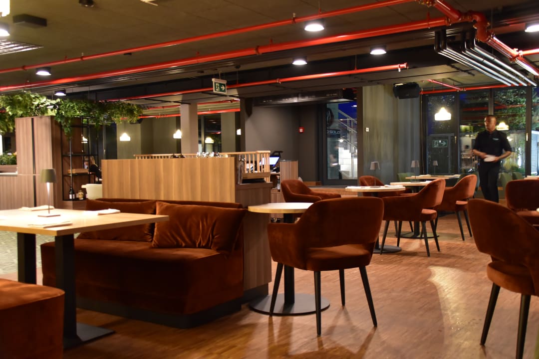 Gastro REVERB by Hard Rock Hamburg