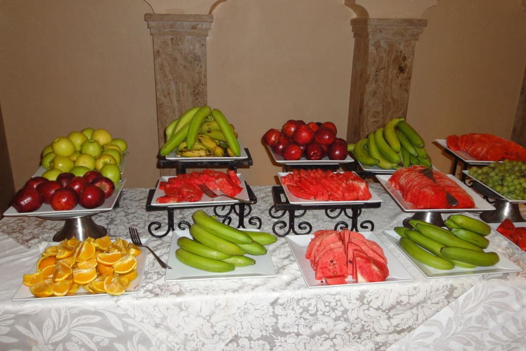 Obst Makadi Palace
