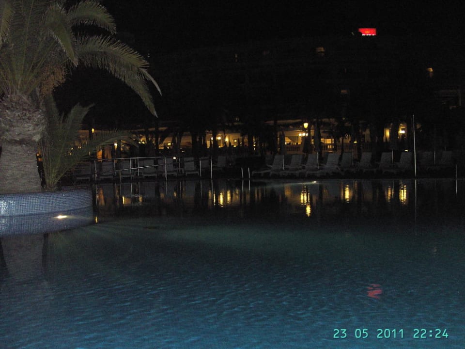 Pool am Abend Hotel Riu Palace Maspalomas Adults Only