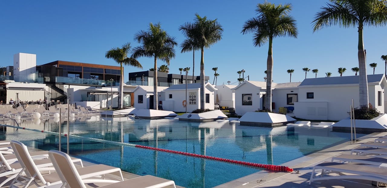 Pool Club Maspalomas Suites & SPA