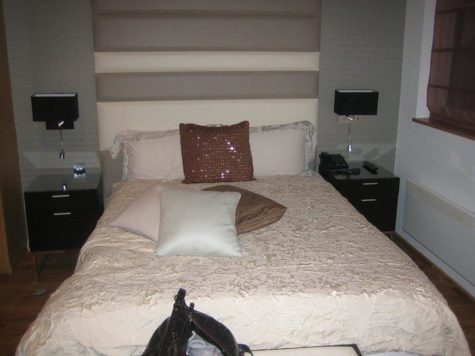 Queen Size Bett Space Apart Hotel