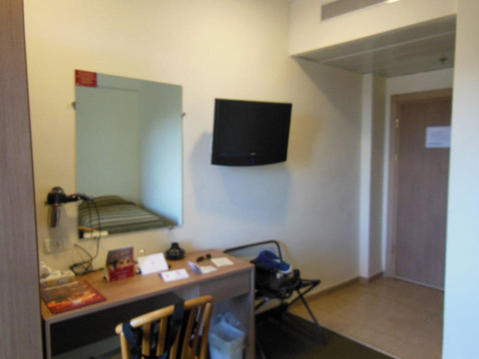 Doppelzimmer / Eingangsbereich / Schreibtisch Hotel Ritz