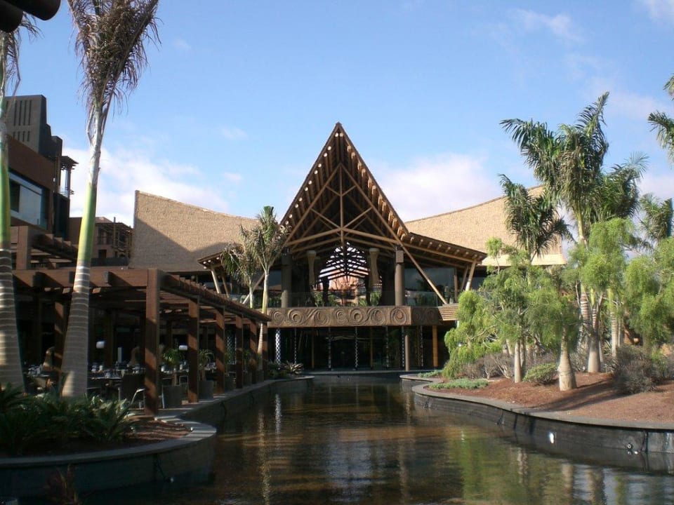 Poolbar Lopesan Baobab Resort