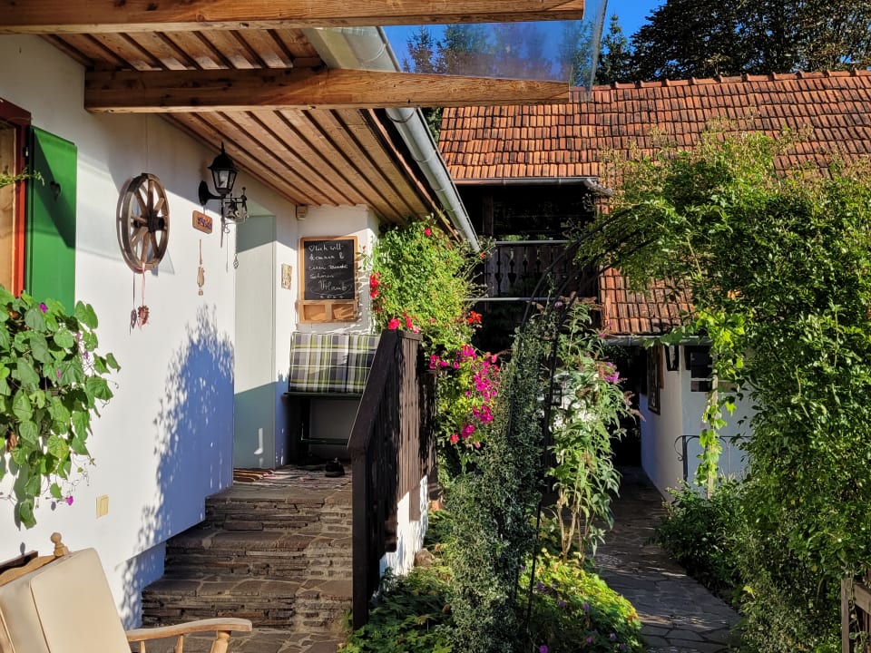 Außenansicht Hotel Altes Gehöft am Lormanberg
