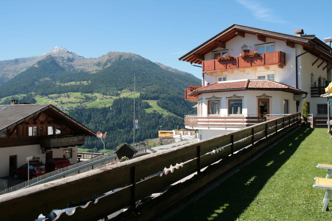 Von der Liegewiese Hotel Stullerhof