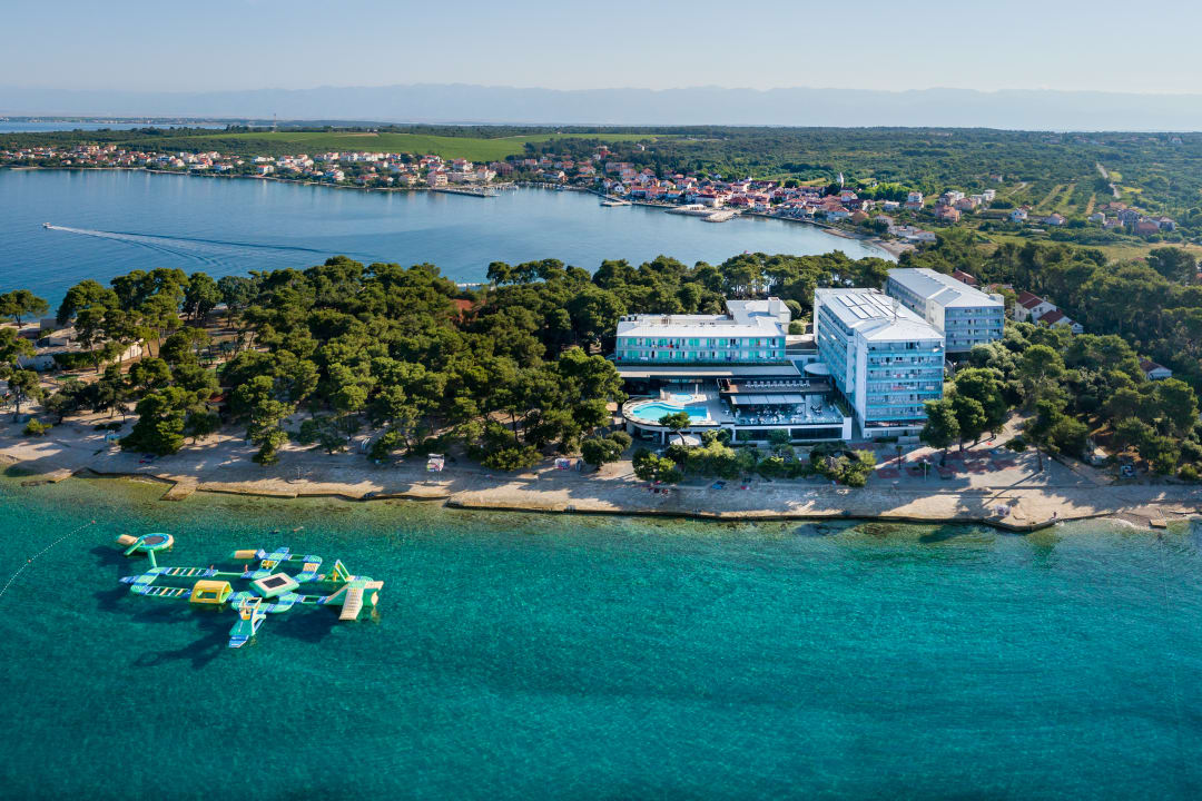 Außenansicht Hotel Pinija