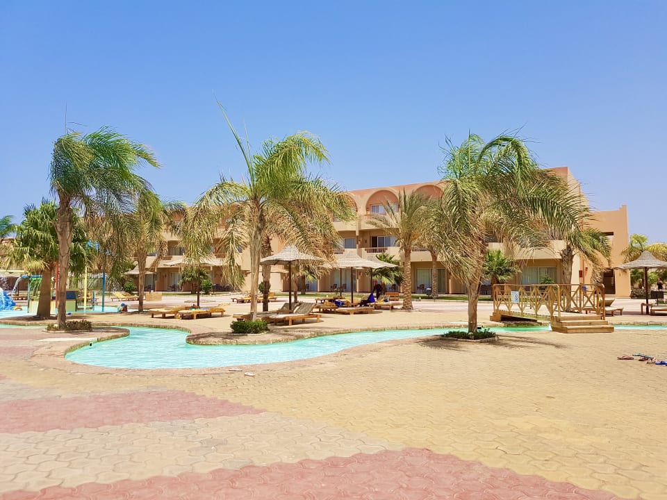 Außenansicht Three Corners Sea Beach Resort