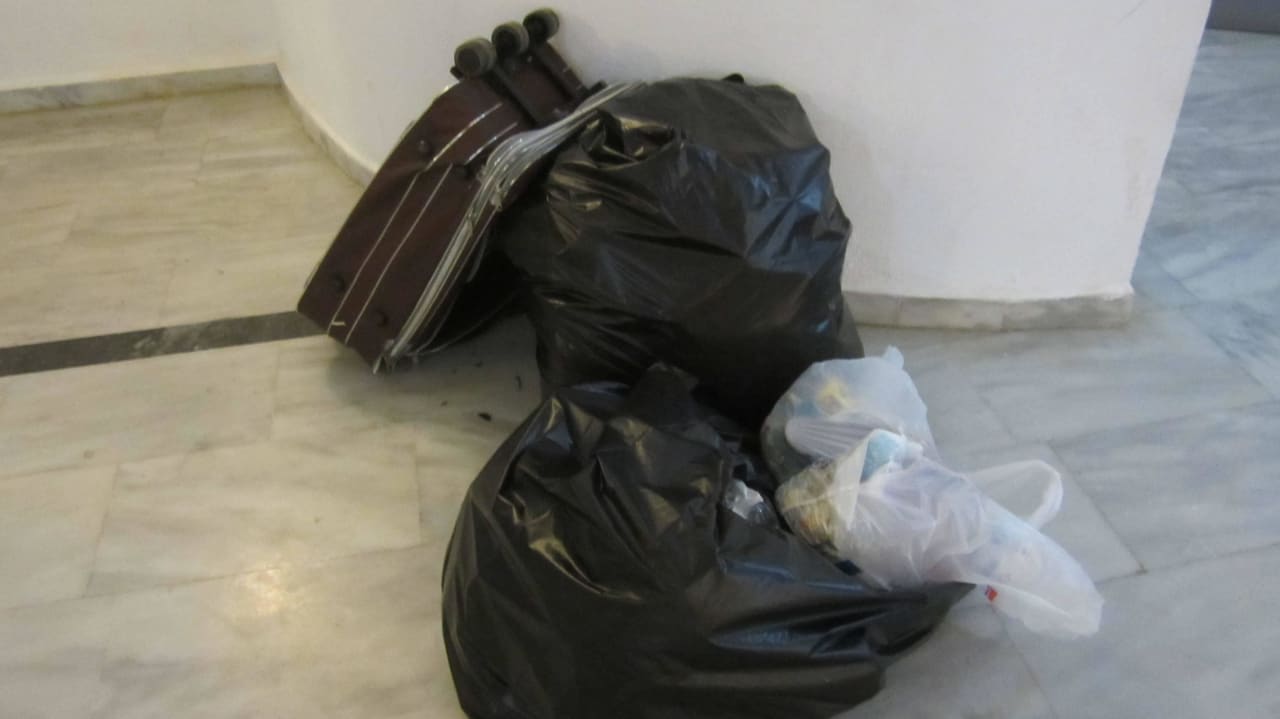 Täglich Müll im Flur,bis zum nächsten Tag Fereniki Holiday Resort & Spa