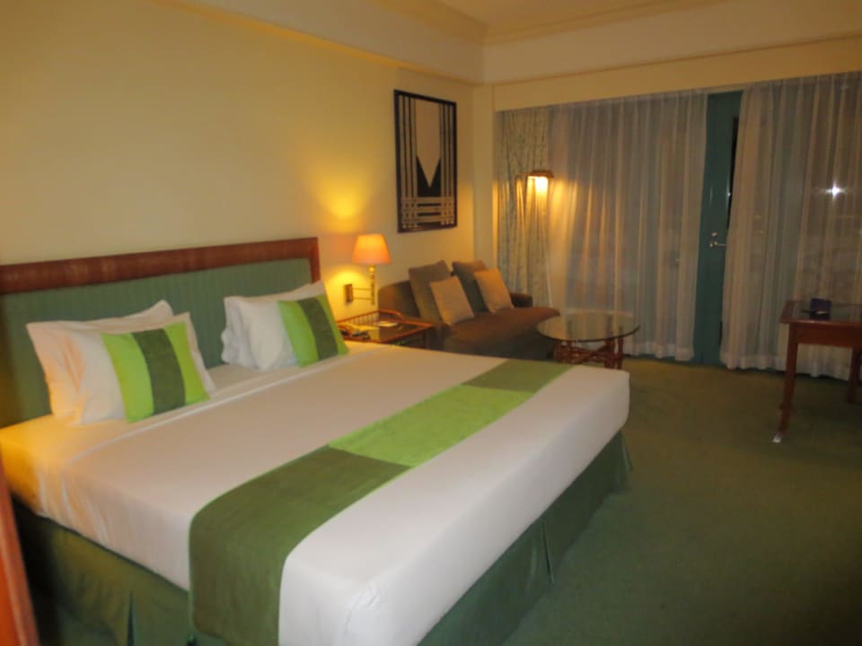 Das Bild zeigt nicht den abgewohnten Raum Melia Purosani Yogyakarta