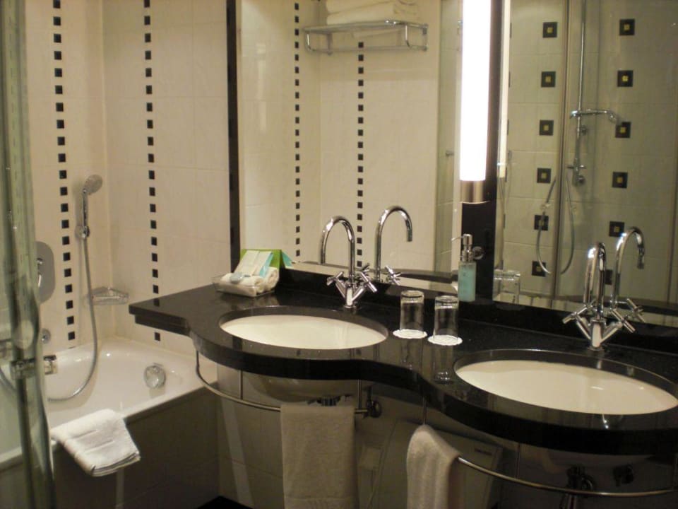 Badezimmer The Westin Grand München