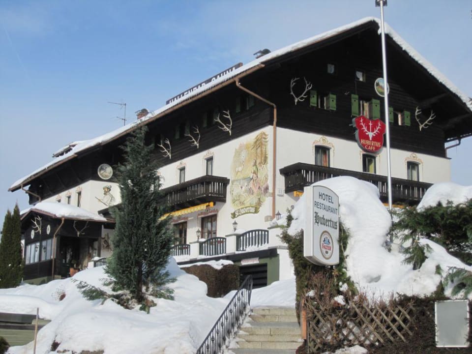 Außenansicht Hotel Hubertus