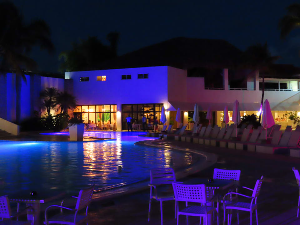 Pool Viva Heavens by Wyndham - All Inclusive Resort