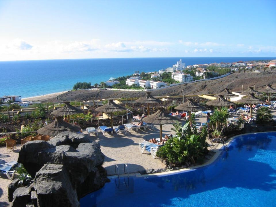 Pool mit Landschaft AluaVillage Fuerteventura